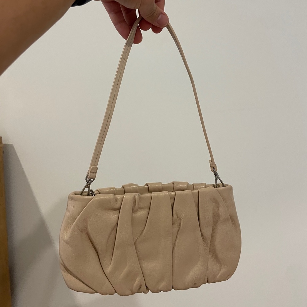 STAUD Tan Shoulder Bean Bag - Shell Color